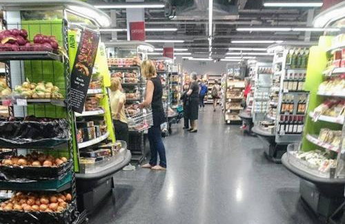 Elegant & spacious parkside 2-bedroom 2-bathroom flat in period building facing Blackheath - parking, great Greenwich location, easy for O2 Arena and City, very near Marathon start line! - Foto 52