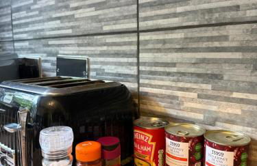 Charming 3 BR - NEC HS2- Long Stays Wifi Parking Airport - Foto 71