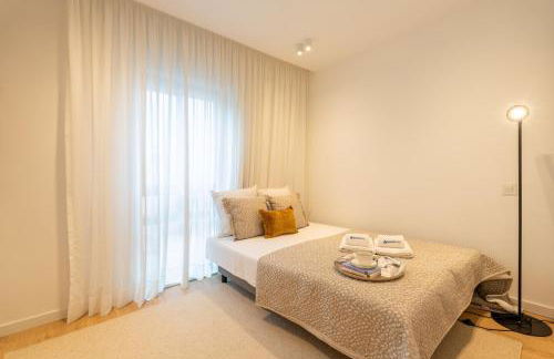 Stylish & Spacious Flat near the Beach by HostWise - Photo 43