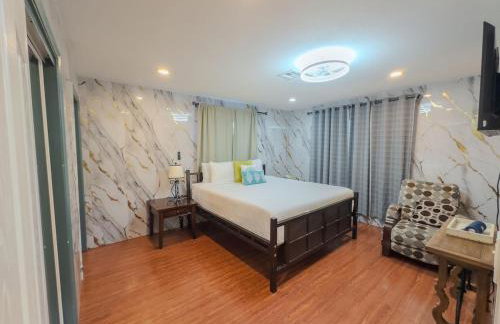 Trendy lux house near strip* Pool *hottub-Kirkland - Foto 17