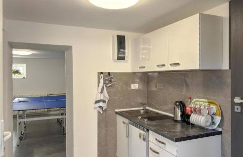 Stunning Home In Salopeki Modruski With Wifi - Photo 4