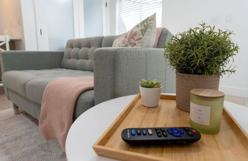 Brand New Luxury Basement Apt - Foto 5