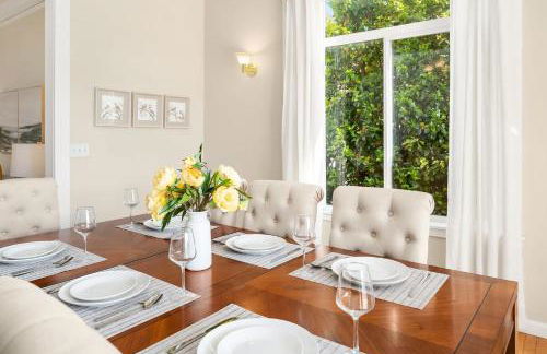 Queen Anne Retreat with Bay Views Dining & Shop - Foto 14