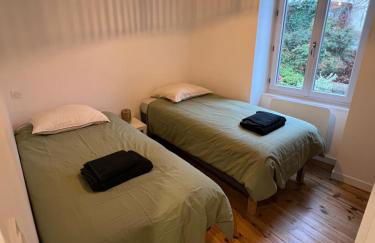 Maison des volcans - 3 chambres doubles - avec Terrasse et Wifi - 8 couchages - Foto 2