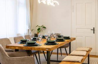 Charaktervolle 122qm Altbau-Ferienwohnung mit Stuck, viel Platz für Familien & Gruppen bis zu 8 Personen, Parkplatz inklusive - Photo 36