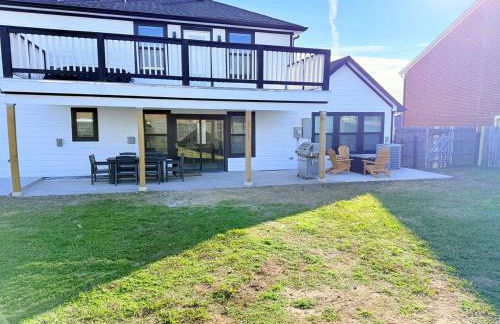 Cozy Lakeview Retreat Home - Photo 62