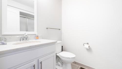 Luxury Downtown Townhome Unit 7 - Foto 3, towels, Shower