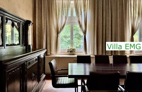 Luxus Ferienhaus Villa EMG Dortmund in Ennepetal, nah Düsseldorf, Köln mit Tennis Court, Garten, Kamin für Familien Gruppen bis 20 Personen - Foto 19