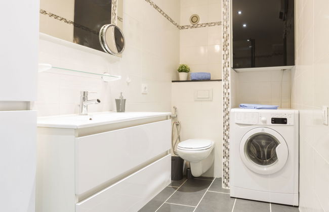 1 bedroom Apartment in Castelló d'Empúries with garden - Photo 5