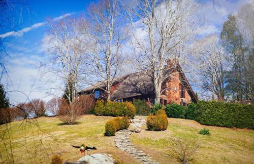 LUXURY!! Hot Tub, Pool Table, River & Petting zoo? - Foto 34