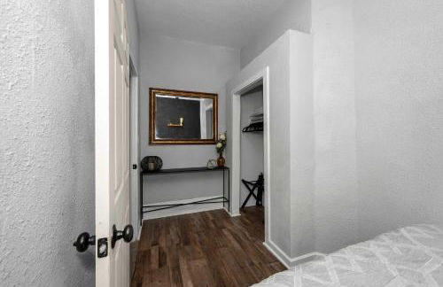 Stylish Modern Gem in the HIlls - Foto 20