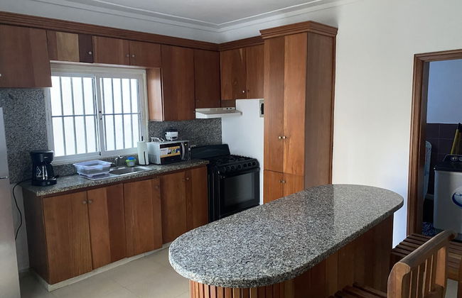 2 Minute Walk to Beach 1bdrm Condo with Pool - Foto 8