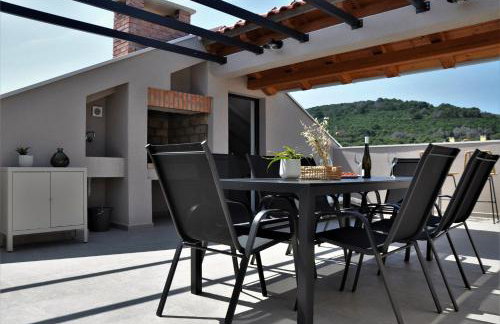 SOL luxury residence near the beach with shared heated pool - Foto 43