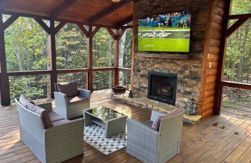 Above Expectations-New Exterior-Sleeps 8-Hot Tub-Games Galore-Nature - Foto 1