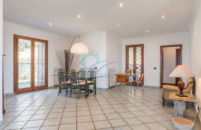 New Refined Villa Rayskaya In Monte Compatri - Foto 28