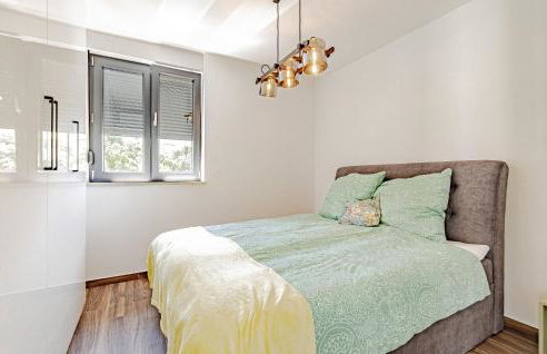 Cozy Home In Zavalatica - Foto 34