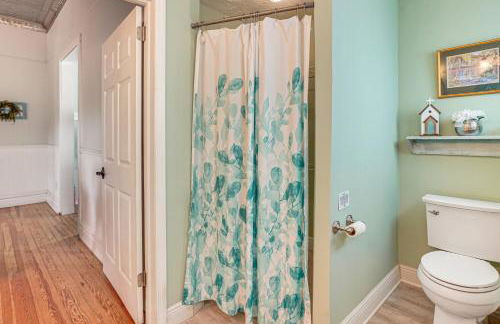 Families Welcome! Historical Hideaway in Palmetto - Foto 21