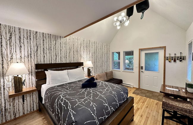 West Coast Cabin - Photo 17