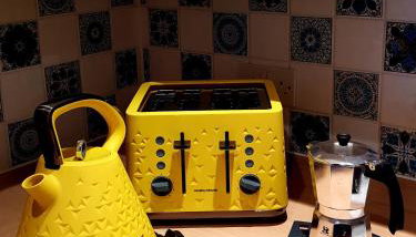 Lichfield 2-bed whole apartment - Foto 5