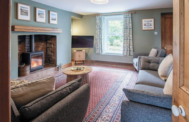 Hill House - 4 Bedroom - Llanrhidian - Photo 46