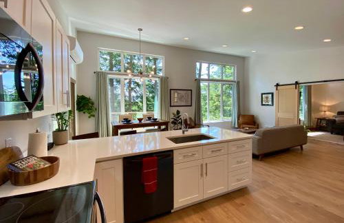 Forest luxury Gourmet kitchen Moran Park nearby - Foto 18