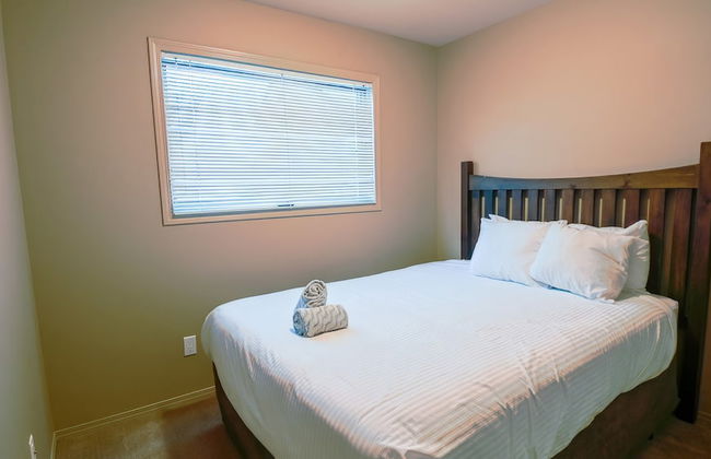 Thunder Ridge by Fernie Lodging CO - Photo 8