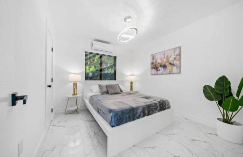 Luxury Villa Azure with Heated Pool 20 minutes to Beach - Foto 37