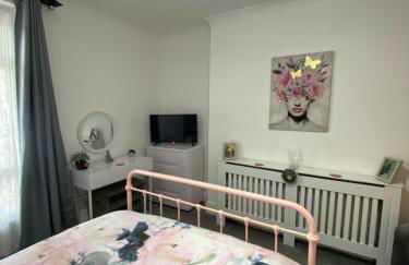 Entire Studio Apartment Private Entrance - Photo 14