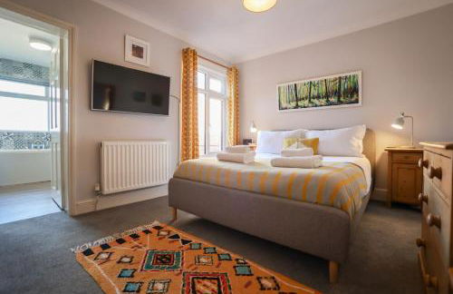 Vibrant 2 Bed, 2 Bath Home, Just Minutes to Town! - Foto 2