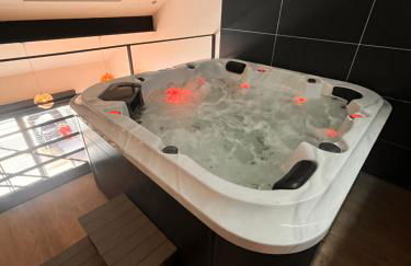 Loft industriel avec jacuzzi - Photo 2