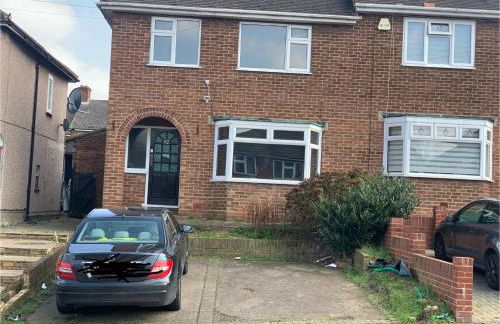 Contractor & Family Friendly House Romford - Foto 17