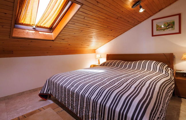 Classic and Trendy Apartment With Terrace - Foto 2