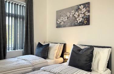 'The Luxury Snug' - A Charming Modern Luxury 2-Bed Flat with Parkview - Free Parking - Foto 28