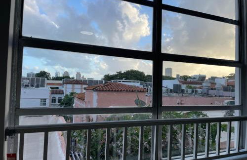 TROPICAL HAVEN POOL & 2BLOCKS TO BEACh - Foto 18