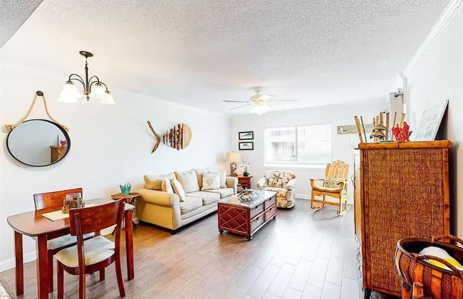 Chateau La Mer #15b - Foto 15