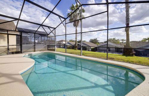 630- 3 Bedroom South facing Home with Pool Drenched in Florida Sunshine Perfect for Families - Foto 17
