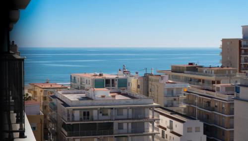 Apartamento nuevo junto al mar con plaza de garaje!! Perfecto para familias - Photo 5
