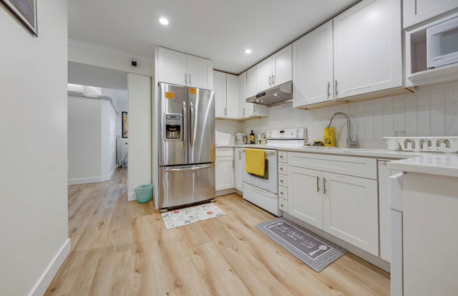 Quite House near Vancouver Airport - Photo 31