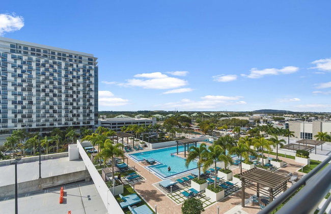 Downtown Doral Condo w-Free Parking - Photo 77