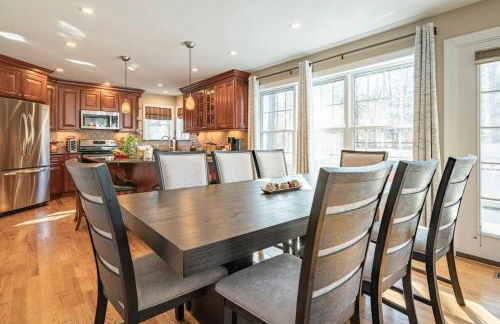 Luxury 4 bedroom house in Pocono Mountains with Hottub in Golf Course Near Lake - Foto 66