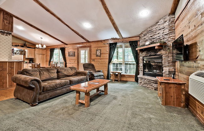 Lake Forest Luxury Log Cabins - Foto 15
