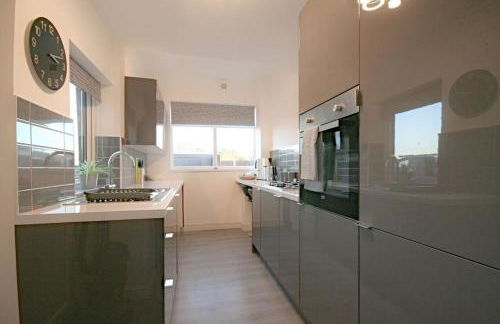 Charming 3-Bed House in Whitwell village - Photo 11