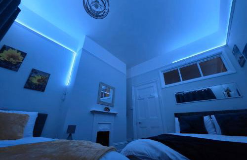 Spacious - Free Parking - Sleeps 6 - M20-FolkestoneCentralStation - Foto 56