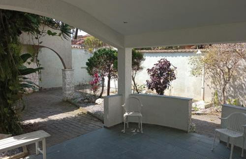 Casa 30 metros da praia com wifi e garagem 6 carros - Photo 27