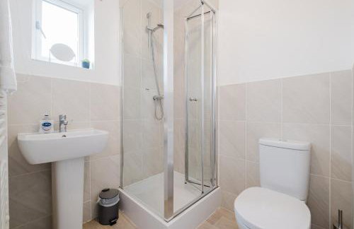 Modern and comfortable 3 bed house - Foto 11