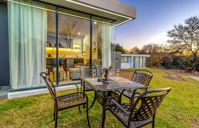 KRAVIT Premier Suites - Photo 13