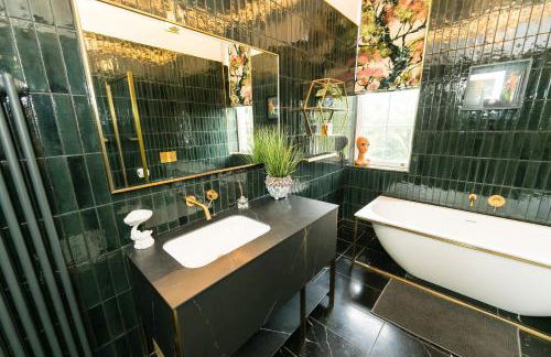 The West Wing at Hillthorpe Manor with Gardens & Private Hot Tub - Foto 24