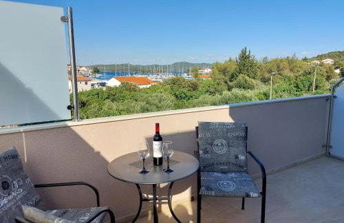 Apartments Lavanda - free parking and grill - Foto 45