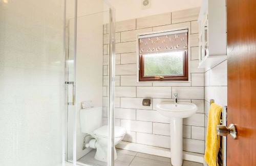 2 Bed in Pencader 89500 - Photo 10