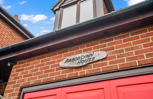 House - Sleeps 6 & Free parking - Foto 9